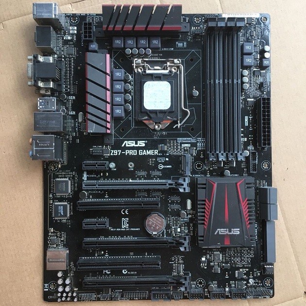 ASUS Z97-PRO GAMER LGA 1150 ATX Intel Motherboard